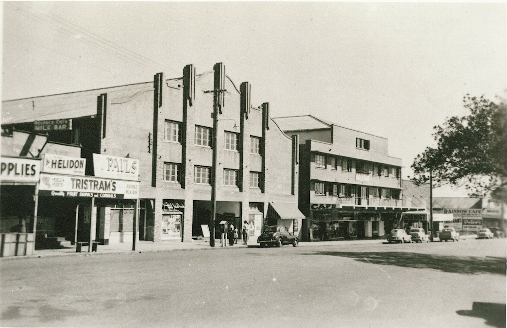 Peninsula's Past: Off to the movies
